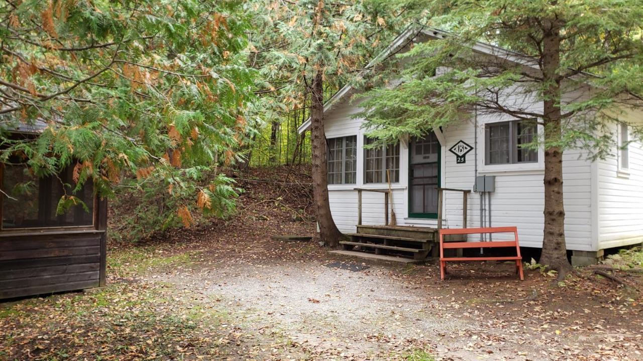 Miners' Bay Lodge Minden Exterior photo
