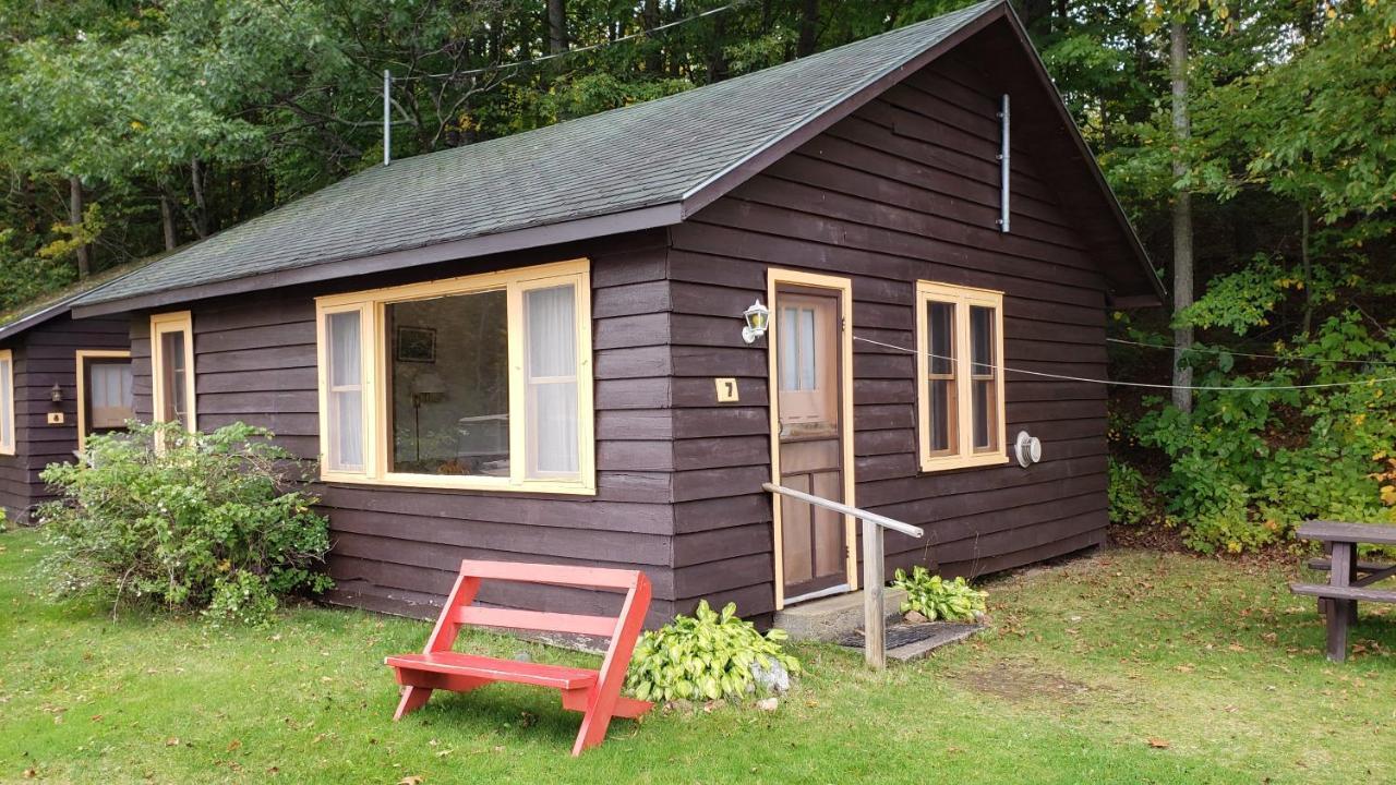 Miners' Bay Lodge Minden Exterior photo